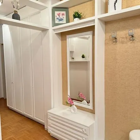 Gemuetliches & Modernes Inklusive Gratis Parkplatz Apartment