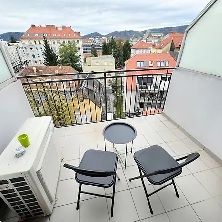 Gemuetliches & Modernes Inklusive Gratis Parkplatz *