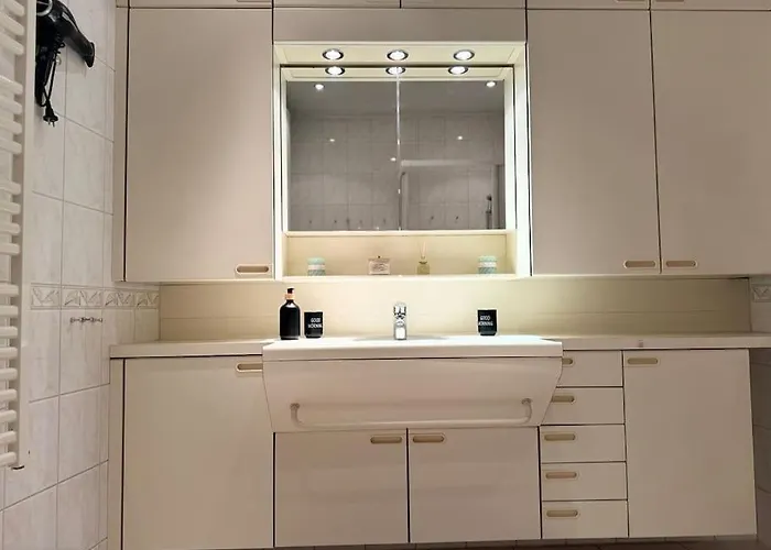 Gemuetliches & Modernes Inklusive Gratis Parkplatz شقة *